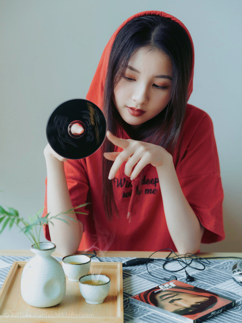 爱游戏下载-球迷互动：你认为谁会拿下MVP？，拿过mvp的球员