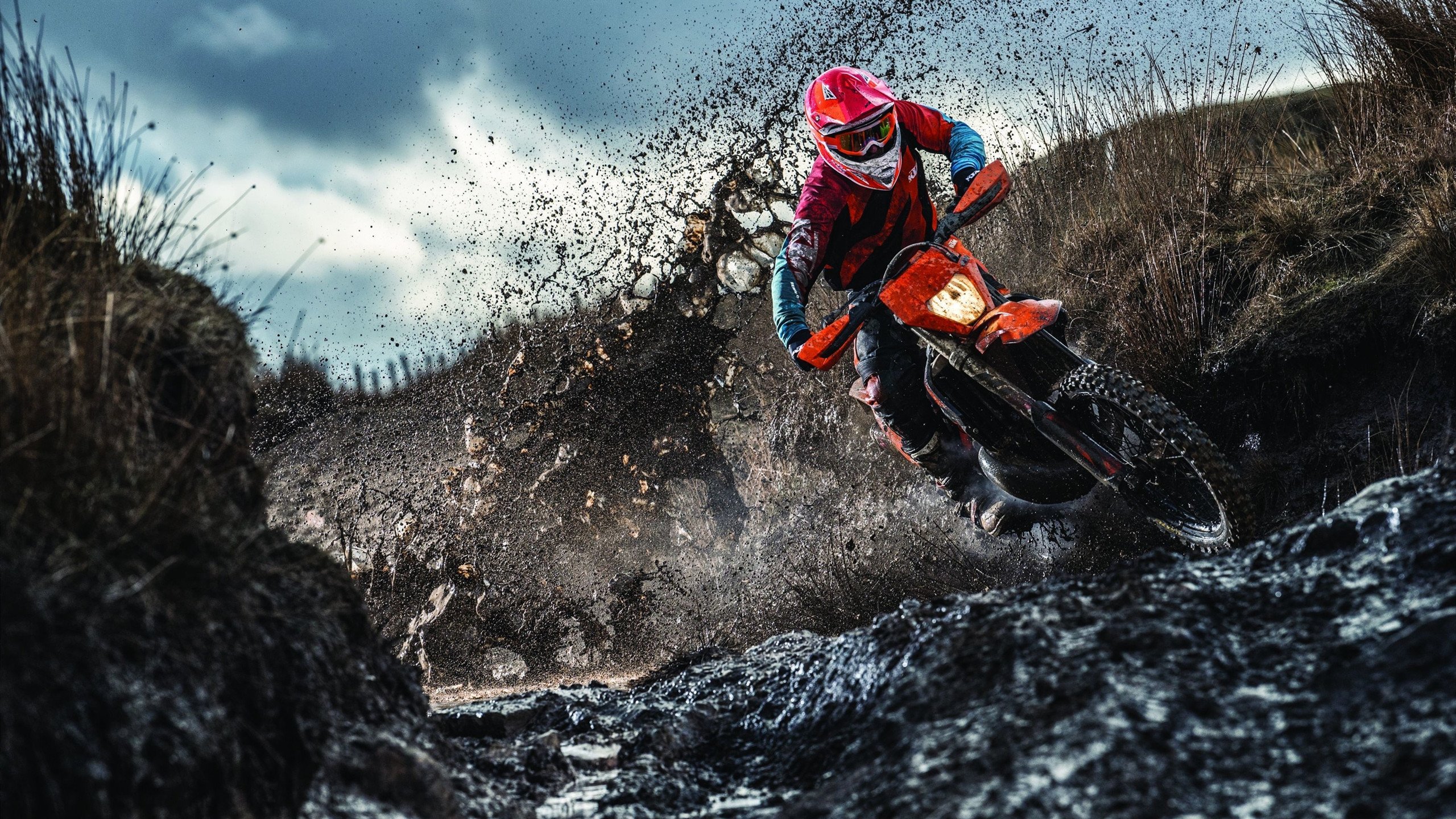 爱体育娱乐入口-《跨界IP合作热潮：让电竞走进更多生活场景》，ip跨界案例